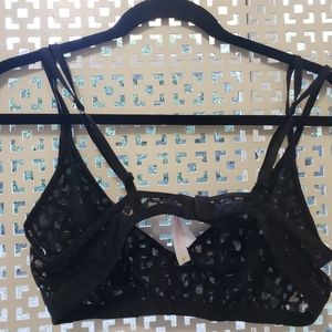 BRALETTE BLACK LACE